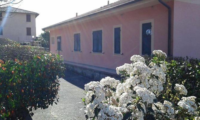 Locanda Agrogallo Карро Экстерьер фото