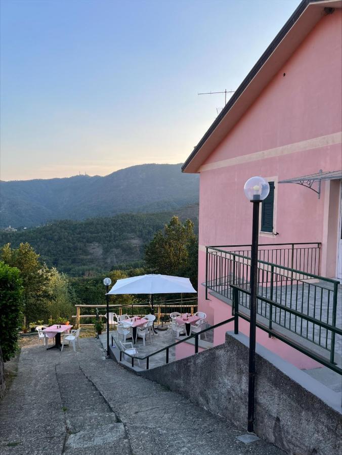 Locanda Agrogallo Карро Экстерьер фото